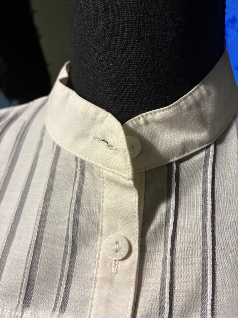 #444|NWT Cynthia Steffe Cream cap sleeve pin tucked Blouse w/ Mandarin Collar - Picture 6 of 10